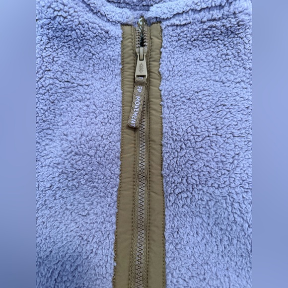 NWT 🏷️ Free People Movement Mountain High
Logo Half Zip Fleece - Picture 12 of 14